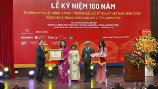 Một thế kỷ kiến tạo mỹ thuật