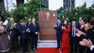 Thủ tướng dự Khánh thành Bia tưởng niệm Chủ tịch Hồ Chí Minh tại Algeria