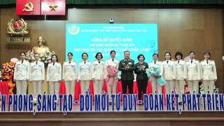 Phụ nữ Cục Quản lý xuất nhập cảnh “Tiên phong sáng tạo- đổi mới tư duy- đoàn kết, phát triển"