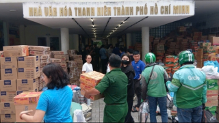 Hàng ngàn phần quà góp yêu thương đến đồng bào miền Trung