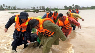 Mưa lũ Nam Trung Bộ cực đoan, vượt kỷ lục lịch sử