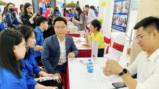 Cuối năm - Thời điểm “vàng” để người lao động tìm việc