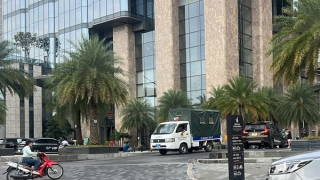 Phát hiện thi thể giấu trong túi ở tòa nhà cao tầng