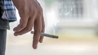 Siết trách nhiệm ngành thuốc lá, ưu tiên bảo vệ trẻ em và môi trường