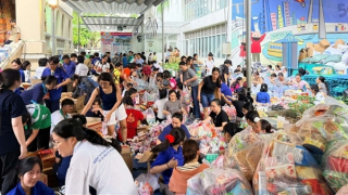 TP Hồ Chí Minh chuyển 538 tấn hàng hóa hỗ trợ người dân bị thiệt hại do mưa lũ