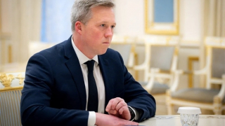 Mỹ – Nga bất ngờ đối thoại tại Abu Dhabi