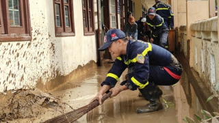 Nghị quyết của Chính phủ về giải pháp khắc phục hậu quả thiên tai ở miền Trung