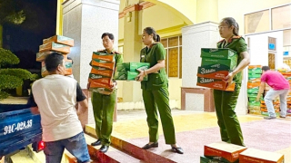 Công an tỉnh cực Nam Tổ quốc hướng về đồng bào miền Trung