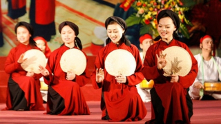 Phát triển các sản phẩm du lịch gắn với Hát Xoan theo hướng bền vững