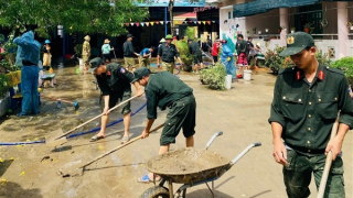 Chuyện chưa kể của CSCĐ Công an Đắk Lắk sau những ngày dầm mình giúp dân vượt qua lũ lụt lịch sử