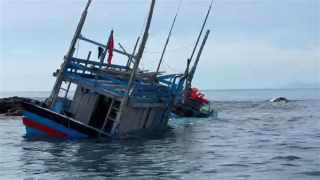 Tàu cá chìm đắm ở vùng biển Trường Sa, 3 ngư dân được cứu nạn, 2 người mất tích