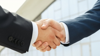 Tập đoàn Tài chính Manulife Đạt Thỏa Thuận Chuyển Nhượng MVI Life tại Việt Nam cho Asahi Life