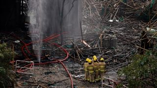 Hong Kong bắt giữ thêm nghi phạm khi thương vong vụ cháy chung cư tiếp tục tăng