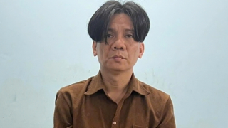 Giả khách mua rồi cướp giật 1,5 lượng vàng