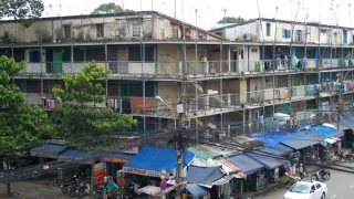 Ì ạch di dời người dân khỏi các chung cư hư hỏng ở TP Hồ Chí Minh