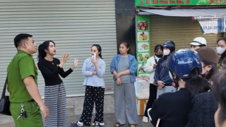 Vợ chồng bán trái cây ẵm tiền tỷ của người chơi họ, biến mất khỏi địa phương