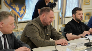 Trợ lý hàng đầu của Tổng thống Ukraine từ chức: Khi “cánh tay phải” trở thành gánh nặng