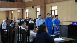 Cựu Giám đốc Sở Y tế Bà Rịa-Vũng Tàu cùng 5 bị cáo lãnh án