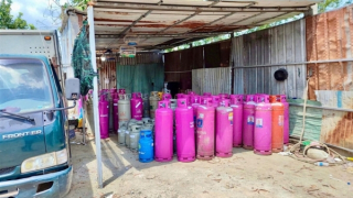 Tăng cường các giải pháp chống buôn lậu, hàng giả, thu nộp ngân sách hơn 4.900 tỷ đồng