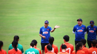 HLV Mai Đức Chung bất ngờ nhắc lại kỷ niệm đẹp của Huỳnh Như