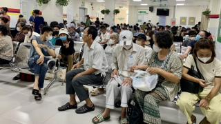 Từ năm 2026, đối tượng nào sẽ được ưu tiên khám bệnh miễn phí?