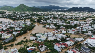 Biển Đông chuẩn bị đón bão số 16