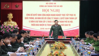 Công bố quyết định về mô hình tổ chức Công ty Tháng 8 và Quyết định thành lập 12 đơn vị dự toán cấp 3