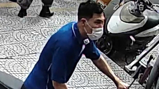 Màn "biến hình" không hoàn hảo của kẻ cướp giật 5 chỉ vàng