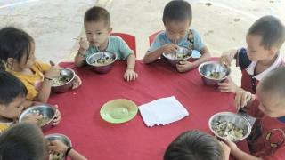 Công an tiếp nhận đơn từ các nhà hảo tâm đề nghị xác minh dự án “Nuôi em Nghệ An”