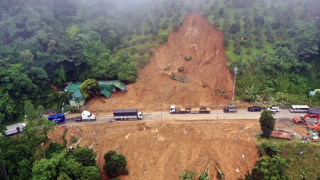 Còn 2 điểm ùn tắc do sạt lở tại Khánh Hoà và Lâm Đồng