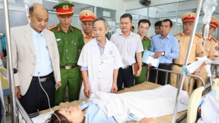 TNGT trên cao tốc Đà Nẵng – Quảng Ngãi: 4 người tử vong, các nạn nhân là người thân đi đám cưới