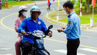 Siết chặt quản lý đối với hoạt động chở khách ở Khu du lịch Núi Cấm