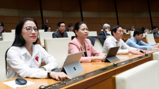 Giữ nguyên quyền nhận quà của người bị tạm giữ, tạm giam