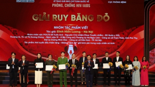 Trao Giải báo chí toàn quốc về phòng chống HIV/AIDS