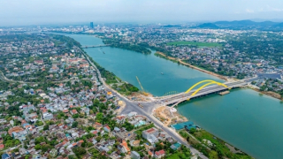 Giữ gìn bản sắc kiến trúc của Huế- một đô thị cung đình đang chuyển mình thành đô thị hiện đại