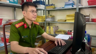 Sáng kiến “một chạm” đăng ký xe toàn trình của Công an phường