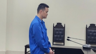 Thuê phụ nữ và trẻ em phục vụ quán karaoke rồi mang bán, chủ quán lĩnh 16 năm tù