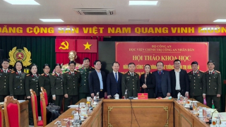 Nâng cao công tác chính trị tư tưởng, quản trị hình ảnh cho cán bộ, giảng viên CAND