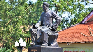 Hơn hai thế kỷ vẫn nghe tiếng Nguyễn Du