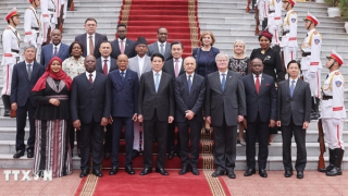 Chủ tịch nước Lương Cường tiếp Đại sứ các nước trình Thư ủy nhiệm