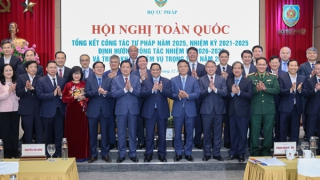 Chuyển từ "quản lý bằng pháp luật" sang “kiến tạo thể chế phát triển”