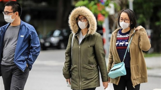 Hà Nội nắng hanh, miền Trung mưa dông nhiều nơi