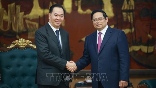 Thủ tướng Phạm Minh Chính tiếp Bộ trưởng Bộ Giáo dục và Thể thao Lào