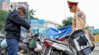 Trăm kế "né" camera AI của các tài xế xe máy vẫn không thoát