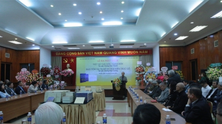 Ra mắt sách của học giả Hoàng Đạo Thành và chắt Hoàng Đạo Cương