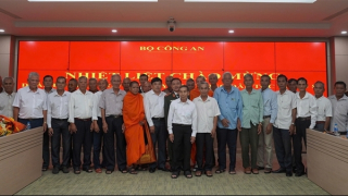 Phát huy tốt vai trò của người có uy tín trong đồng bào dân tộc thiểu số tỉnh Vĩnh Long