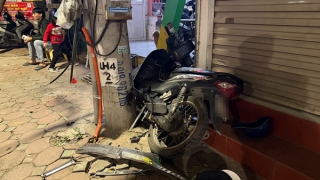 Tai nạn liên hoàn ở Hà Nội, tài xế lái ô tô bỏ chạy