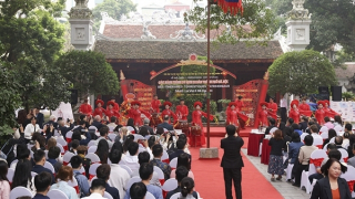 Lắng nghe tiếng vọng kinh kỳ