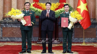 Chủ tịch nước Lương Cường chủ trì lễ trao quyết định thăng quân hàm Thượng tướng
