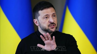Tổng thống Zelensky để ngỏ khả năng rút quân khỏi Donetsk